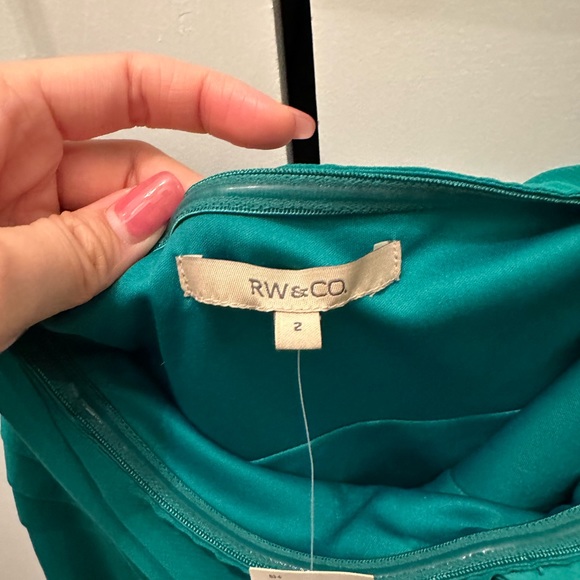 Gorgeous green 1 strap bow dress - Picture 6 of 7